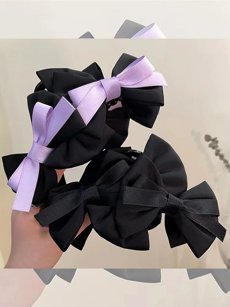Pinza de pelo con lazo y diseño elegante