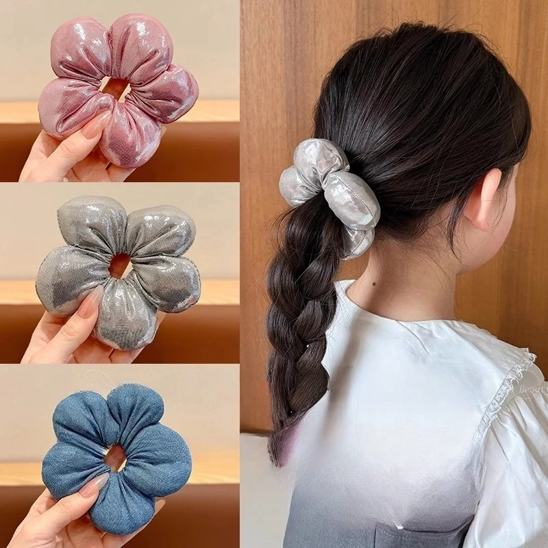 Gomas de flor en diferentes colores pastel