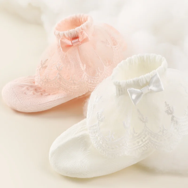Calcetines altos de niña con lazo de encaje estilo Lolita
