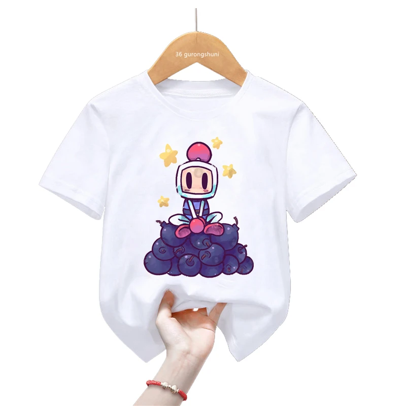 Camiseta combinada con diferentes bottoms