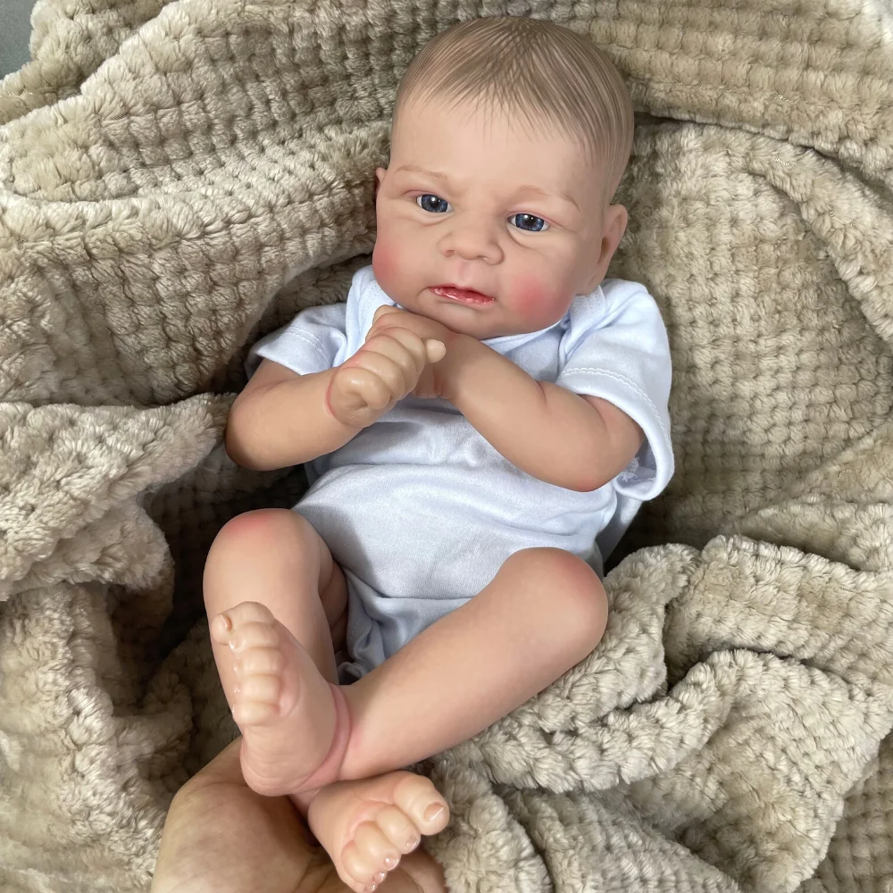 Muñeca Reborn Elijah recién nacida con pelo pintado y venas visibles - imagen 4