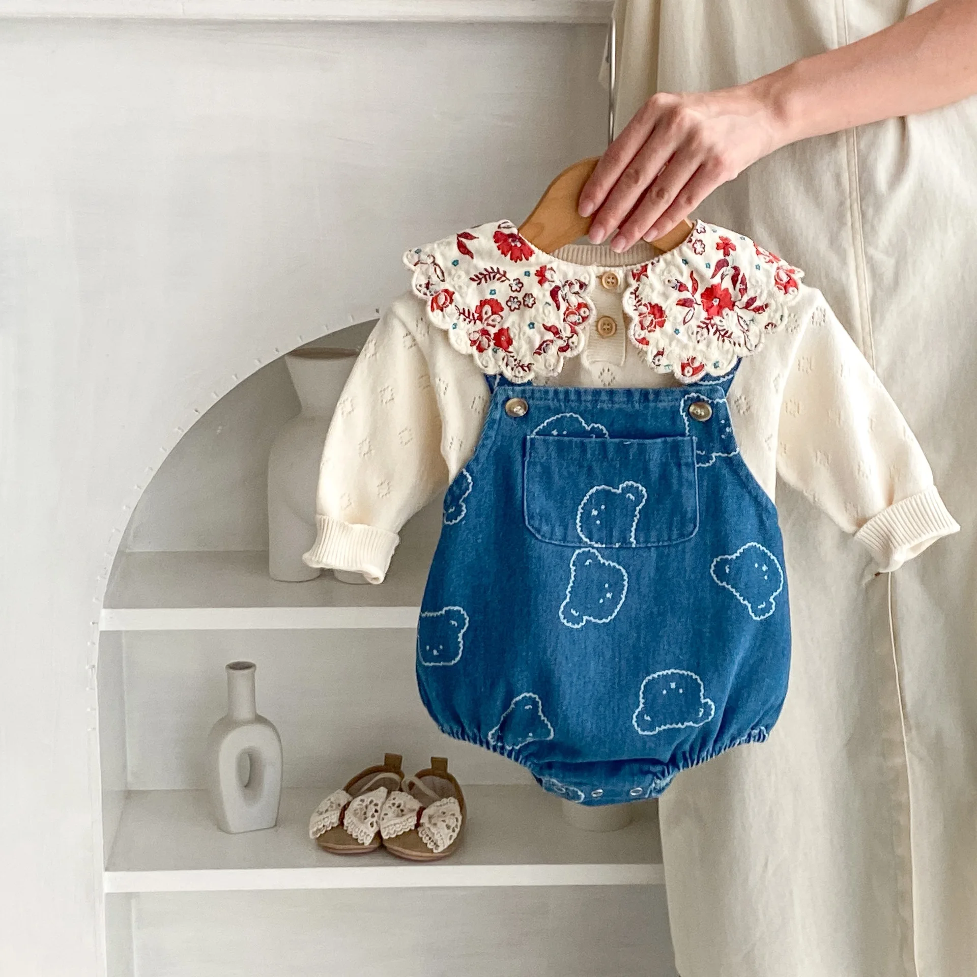 MILANCEL Mono denim con estampado de oso y tirantes para bebé 0-2 años - imagen 2