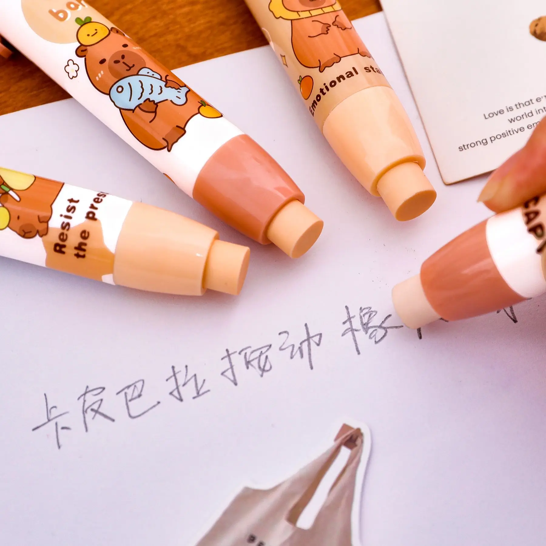 Borrador retráctil capibara de dibujos animados para niños - imagen 4