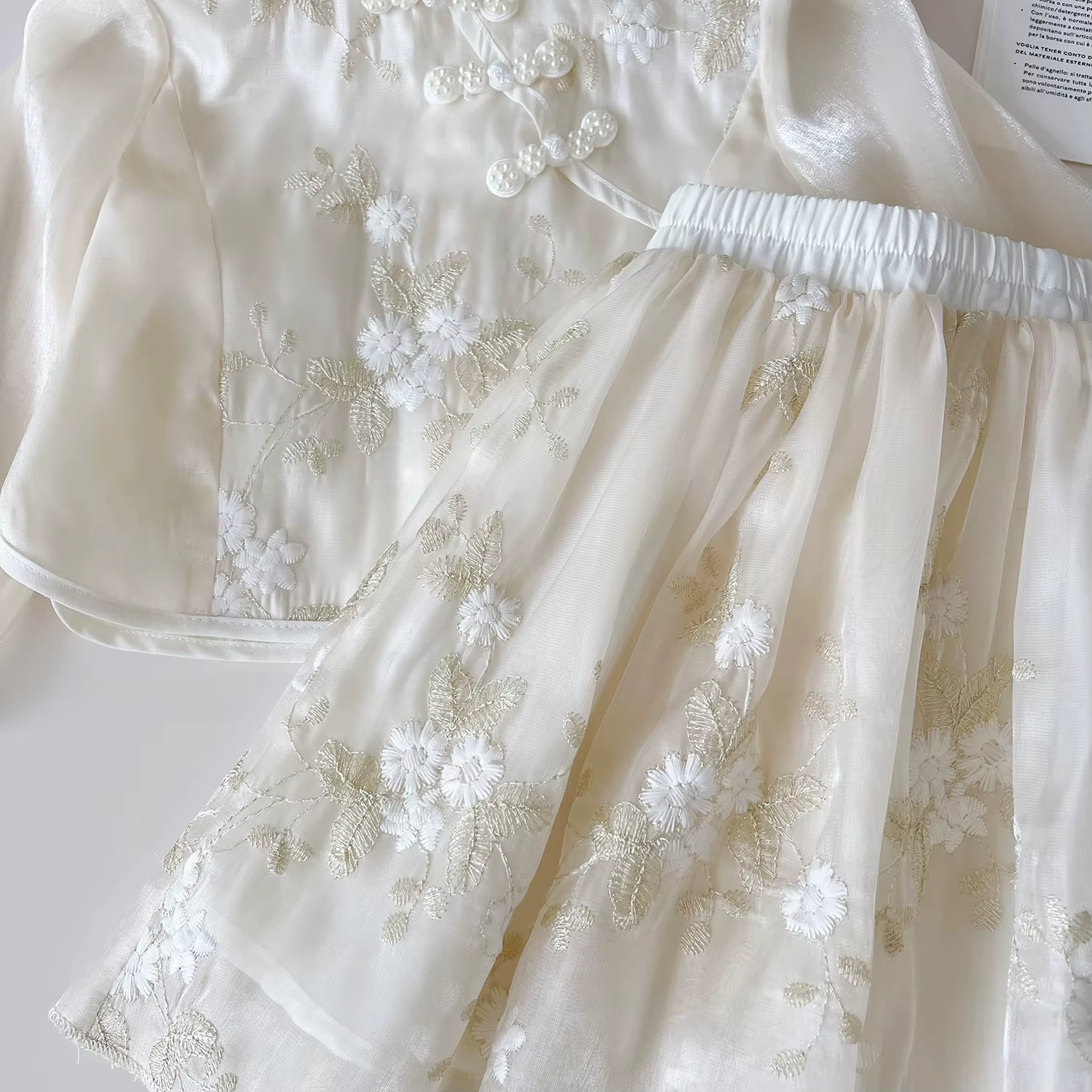 Conjunto de verano niña blusa de flores y falda tejida malla