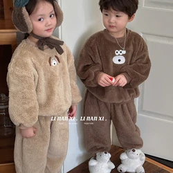 Conjunto de felpa con osito para niña – Dos piezas invierno