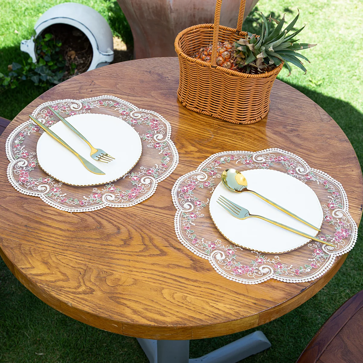 Mantel individual romántico retro de encaje bordado para mesa - imagen 2