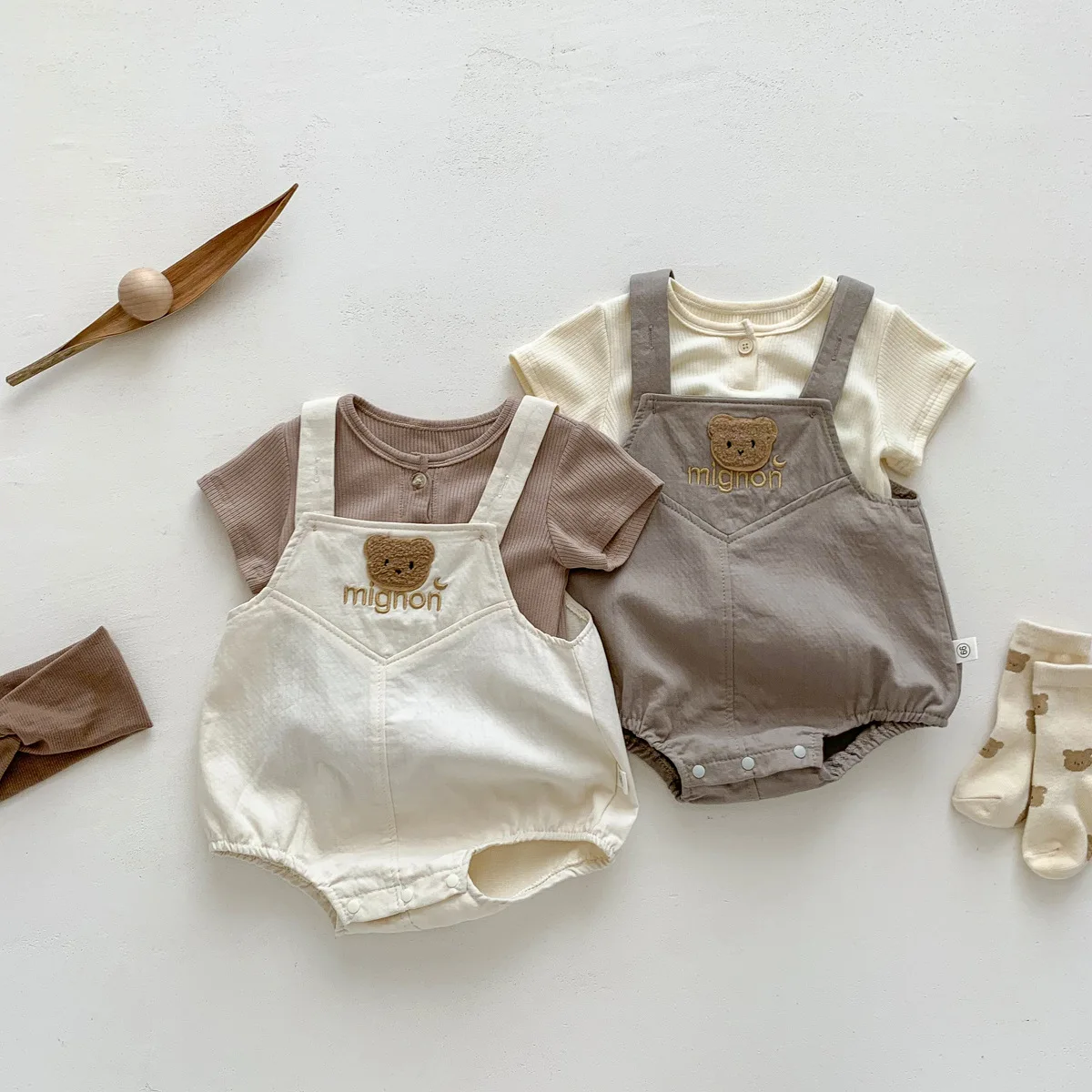 Conjunto de overol jersey para bebé con oso y camiseta - imagen 4