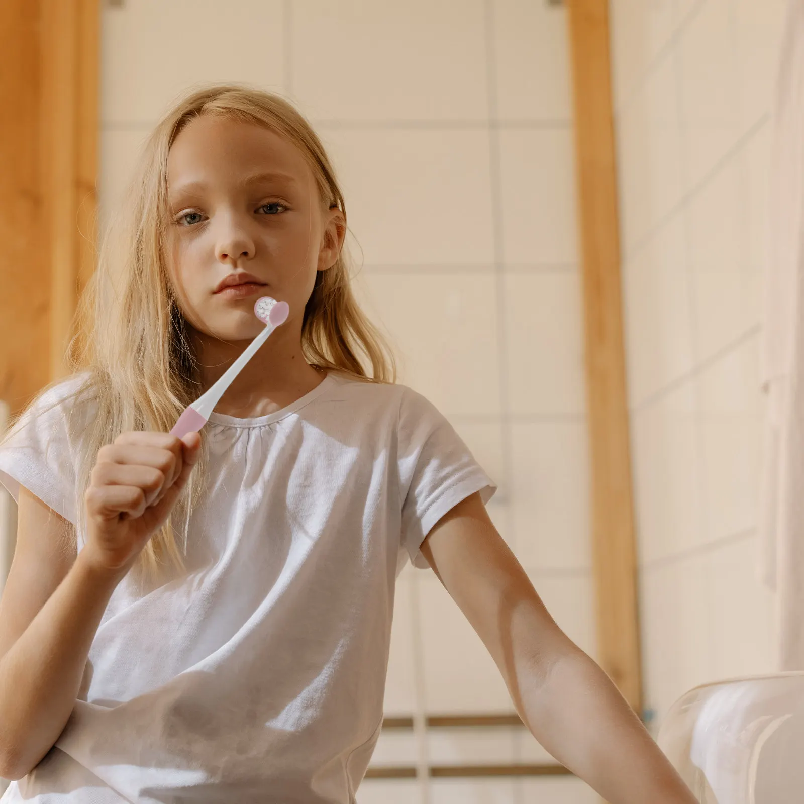 Cepillo dental infantil en forma de U, cerdas suaves