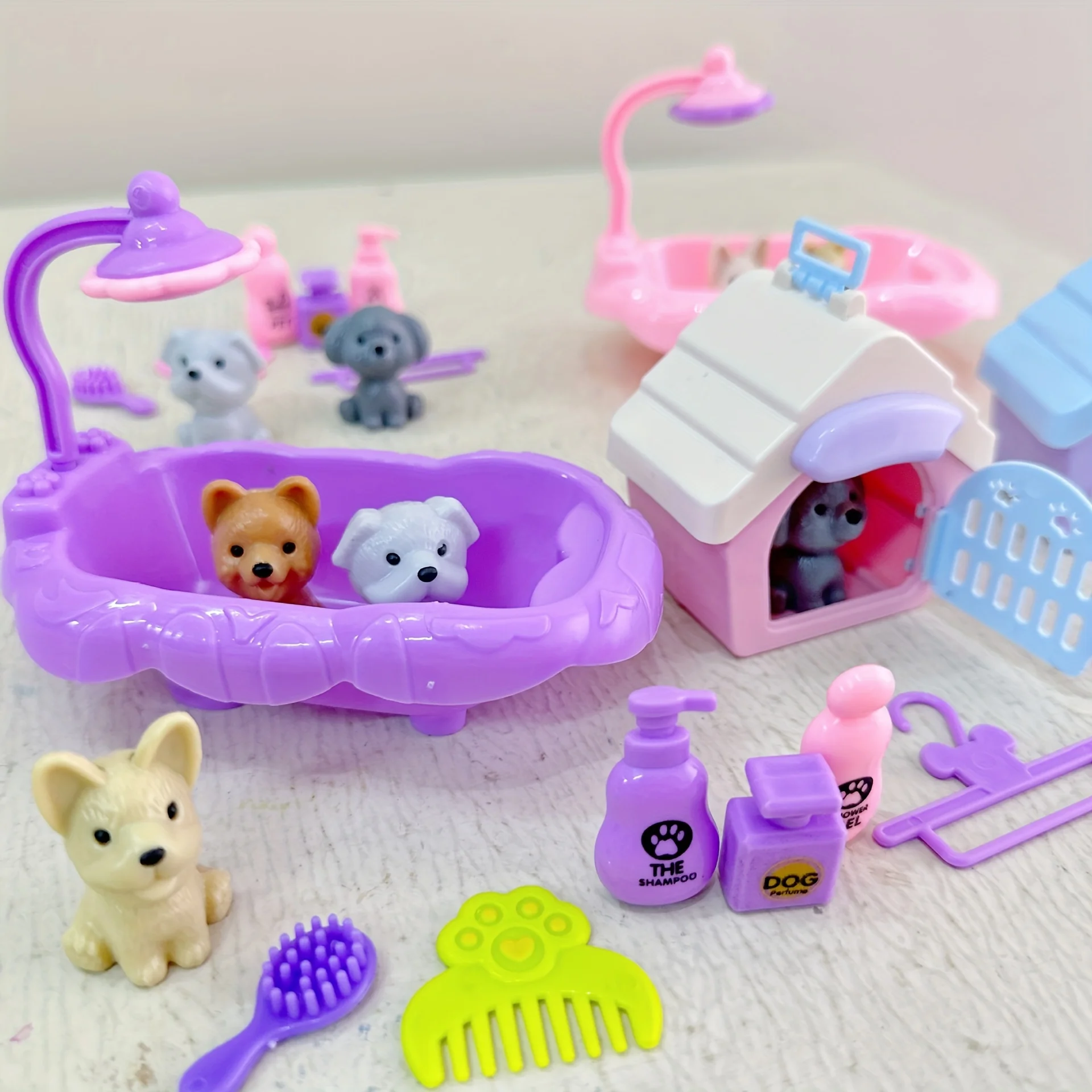 Set de juguete con perrito y accesorios de escena