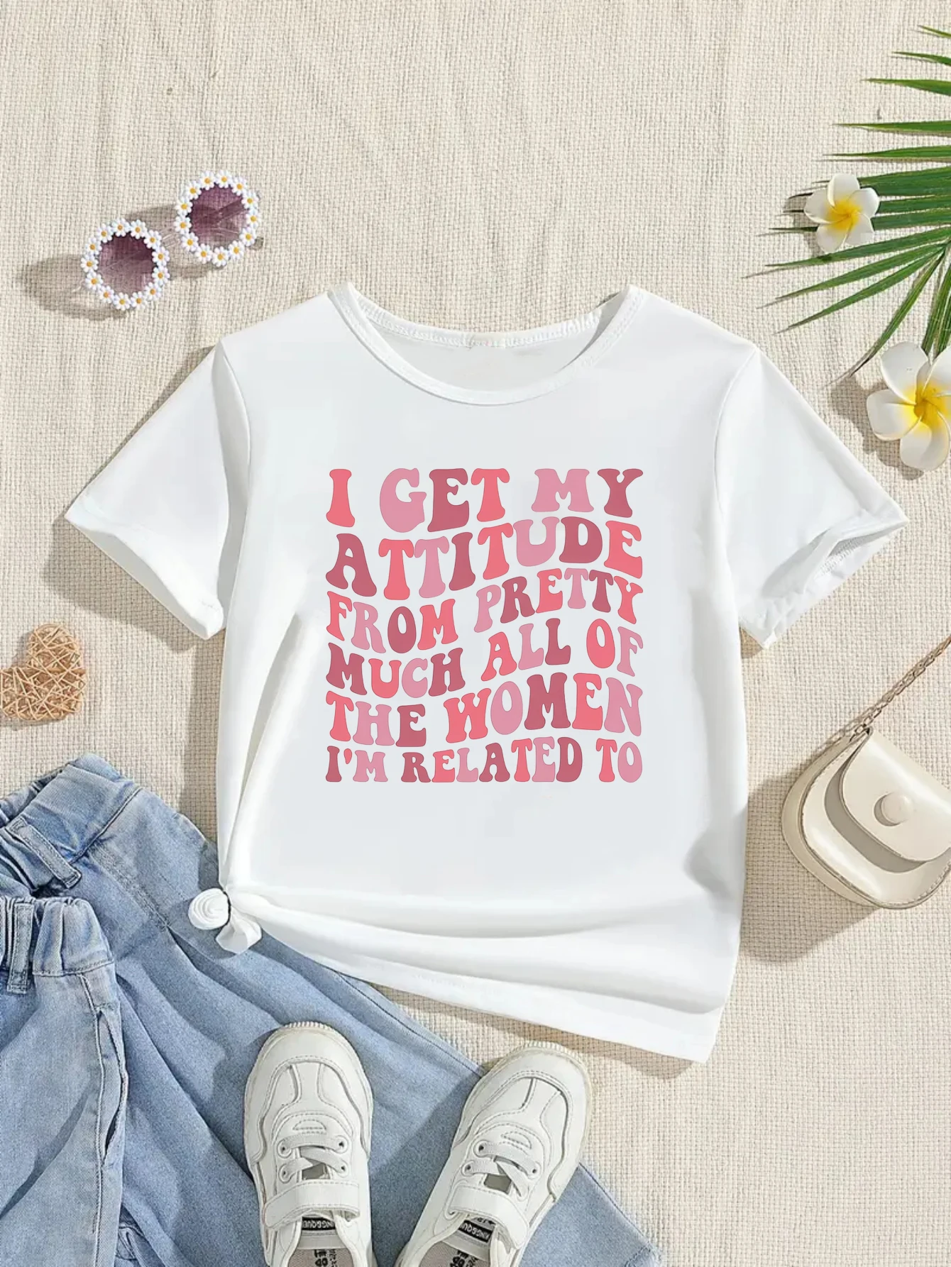 Camiseta de niña con estampado de letras, estilo divertido moderno - imagen 2