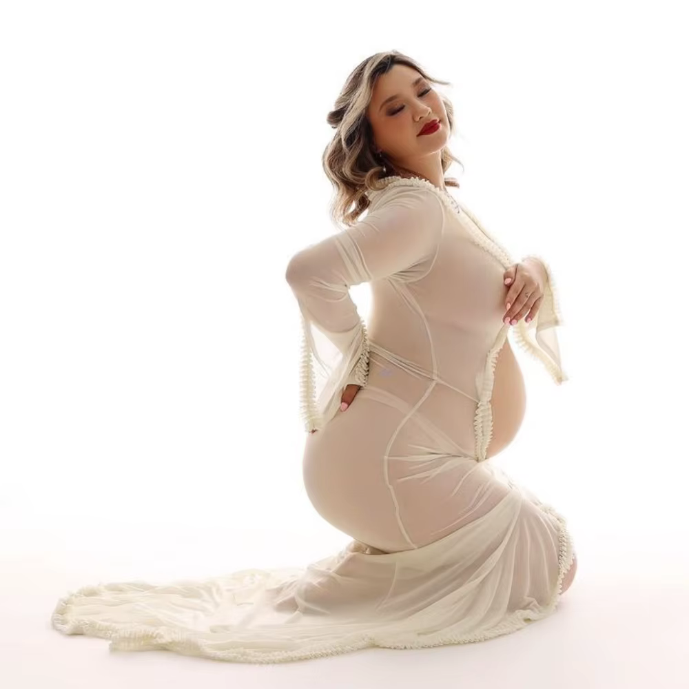 Vestido de maternidad con cola larga en tul para fotografía - imagen 5
