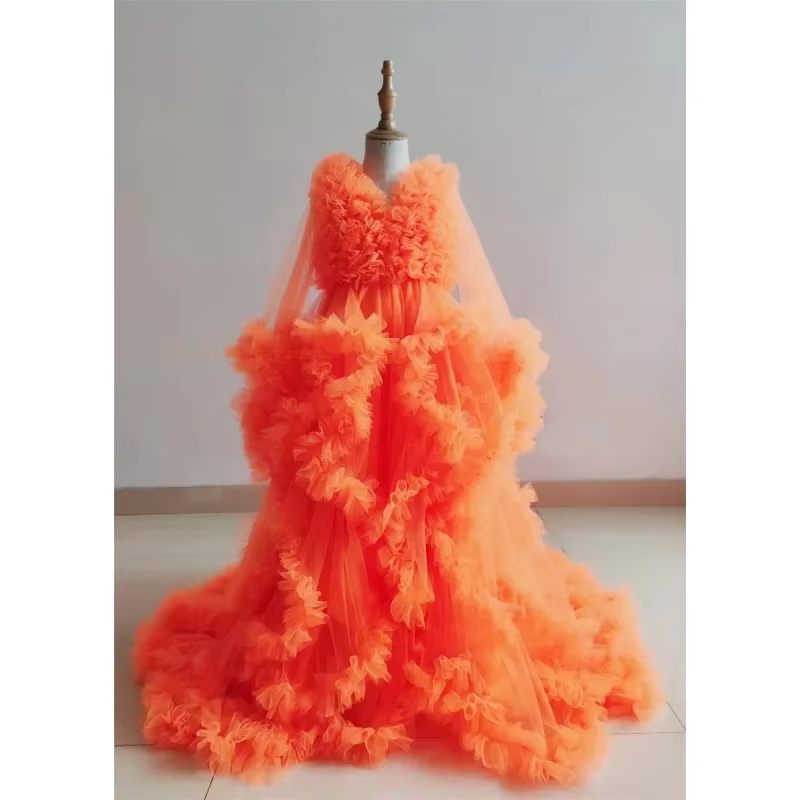 Vestido premamá de tul lavanda con volantes y manga larga - imagen 3