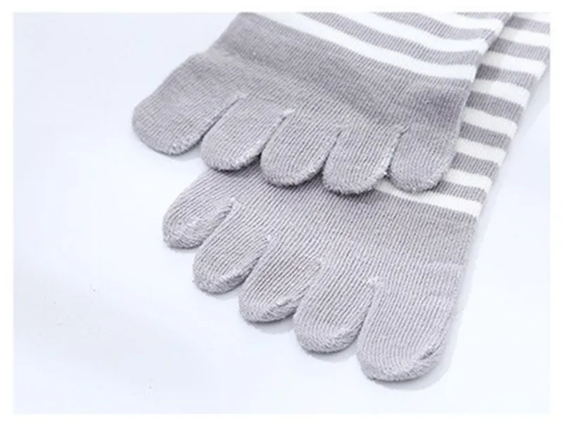 Pack del producto mostrando un par de calcetines