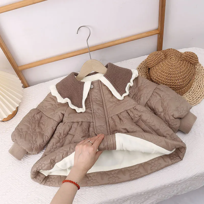 Chaqueta acolchada cálida para niñas con lazo y estilo dulce - imagen 3