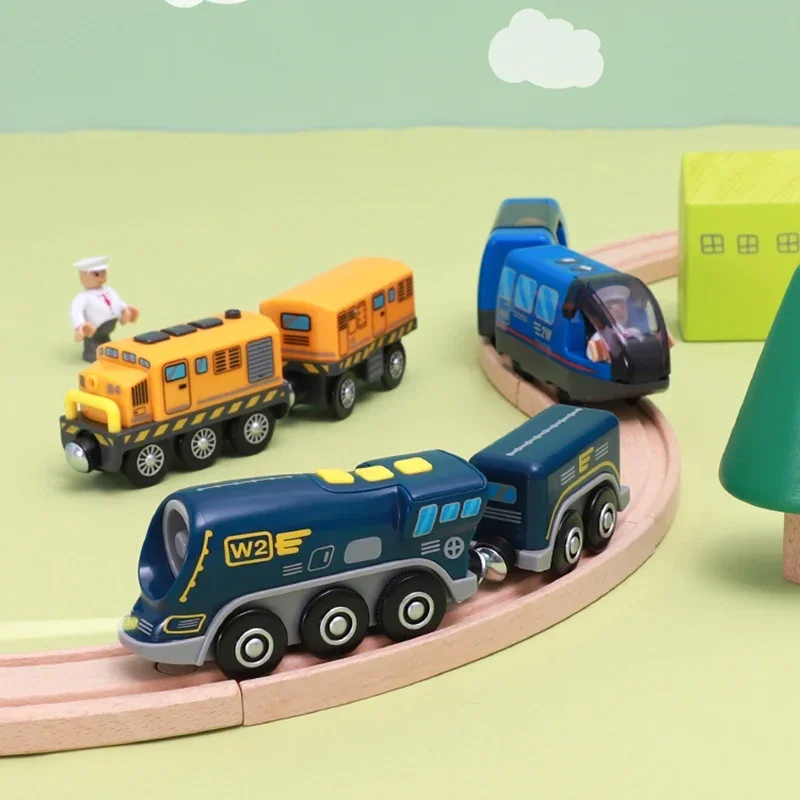 Tren eléctrico para niños con vías de madera y conectores magnéticos - imagen 4