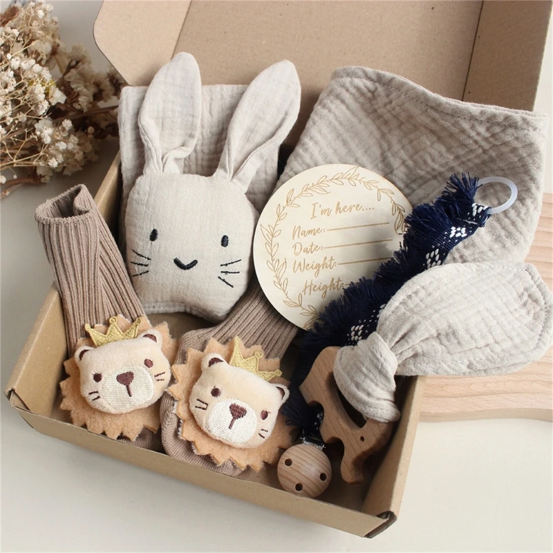 Set regalo bebé: toallas de gasa, conejo, calcetines y cepillo