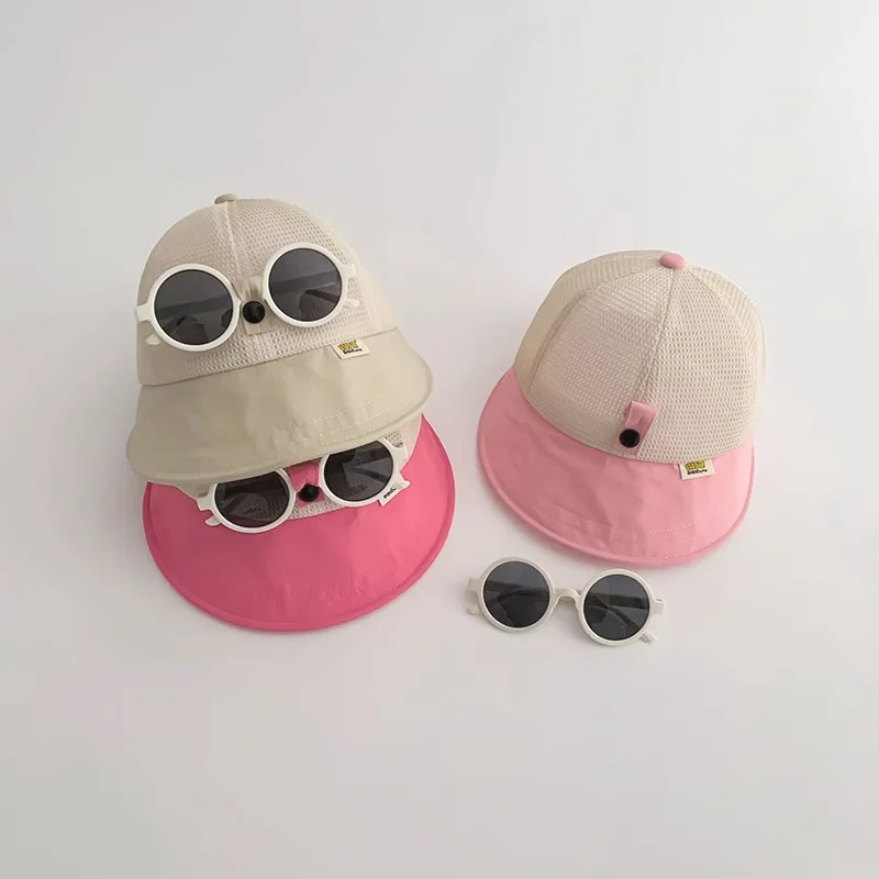 Gafas de sol infantiles incluidas con el sombrero