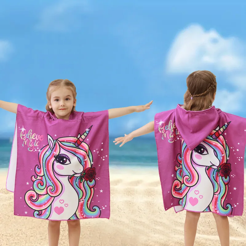 Toalla poncho con capucha para playa y piscina infantil - imagen 2