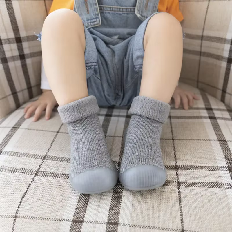 Calcetines antideslizantes de felpa para bebé de otoño e invierno - imagen 5