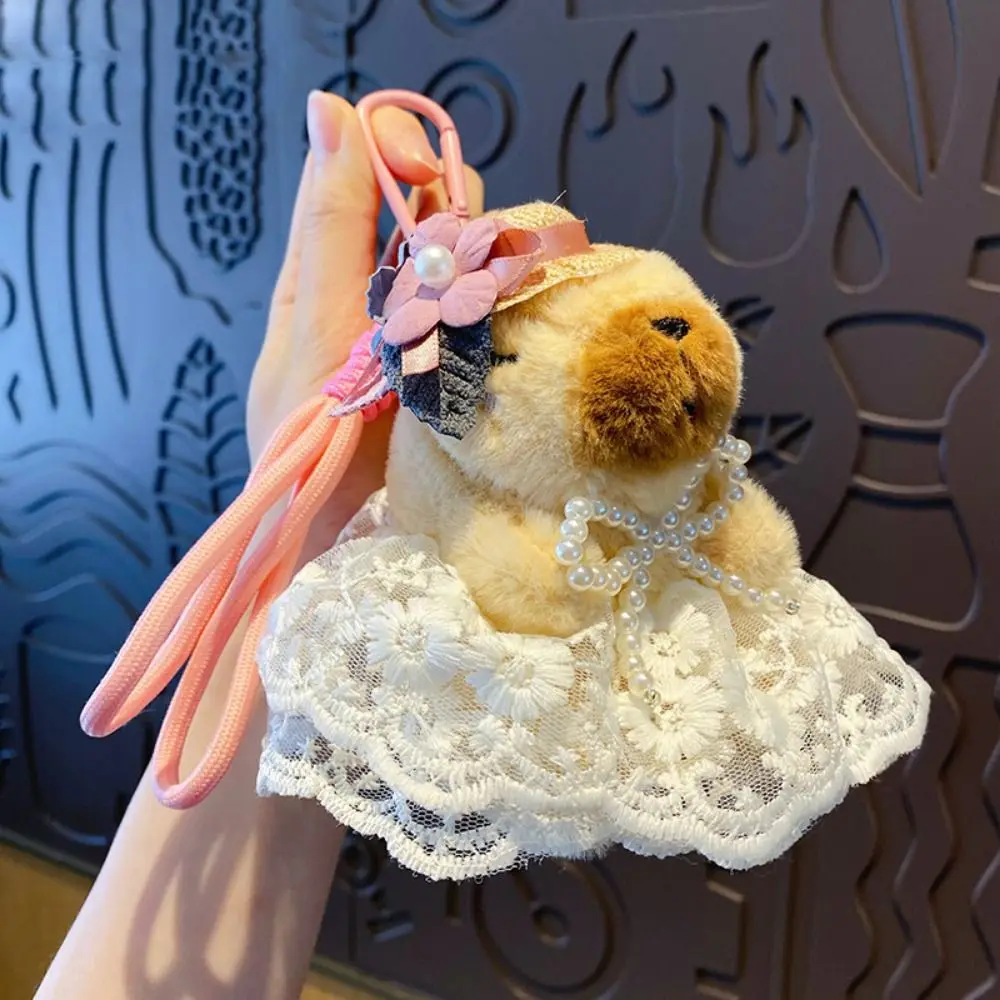 Peluche capibara de algodón con falda estampado leopardo