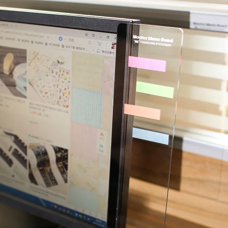 Tablero de anuncios infantil decorativo con monitor de plástico