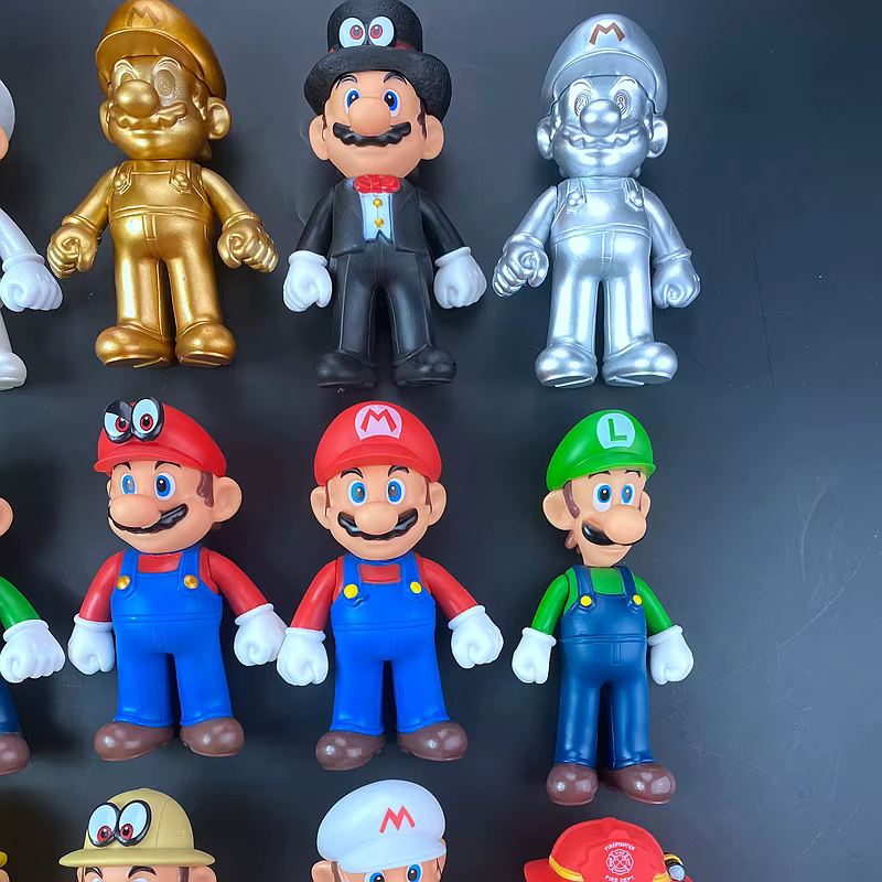 Muñeca coleccionable Luigi Super Mario Bros estilo anime - imagen 4