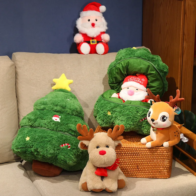 Detalle del diseño del ciervo navideño de felpa