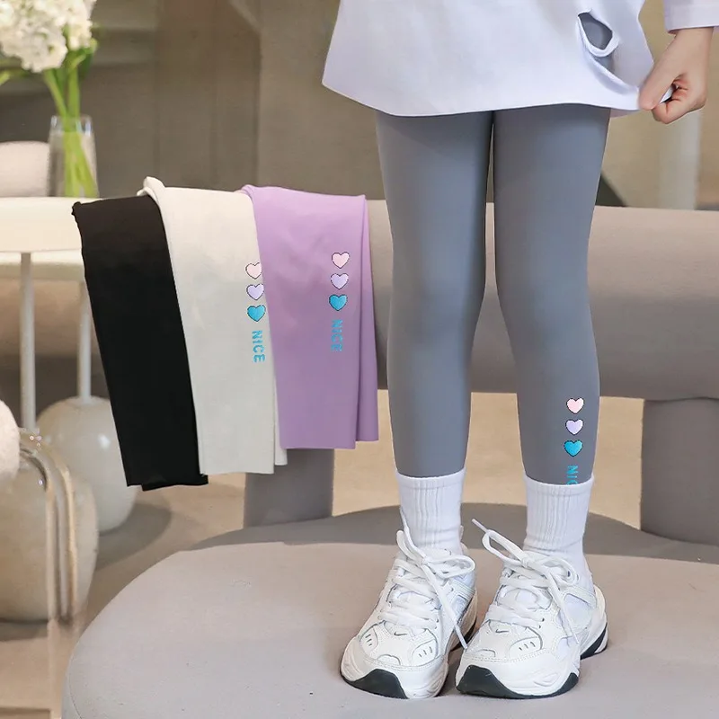 Leggings finos para niñas en tonos lisos