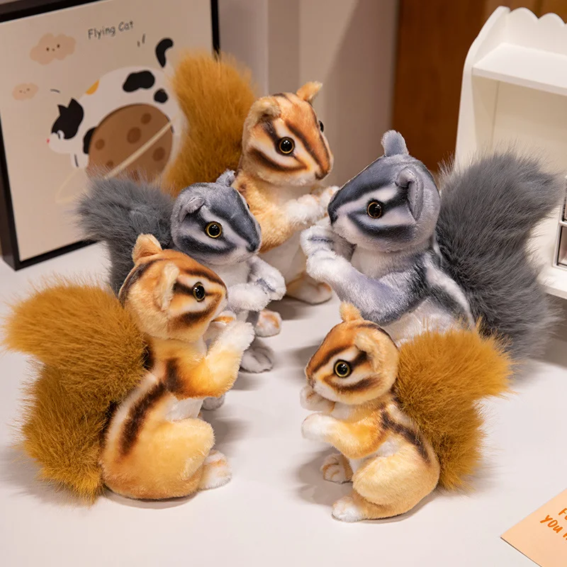 Peluche ardilla realista suave para niñas, cola grande - imagen 4