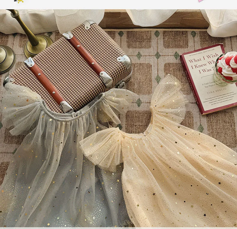Vestido de verano para niña línea A con estrellas y mangas volantes - imagen 5