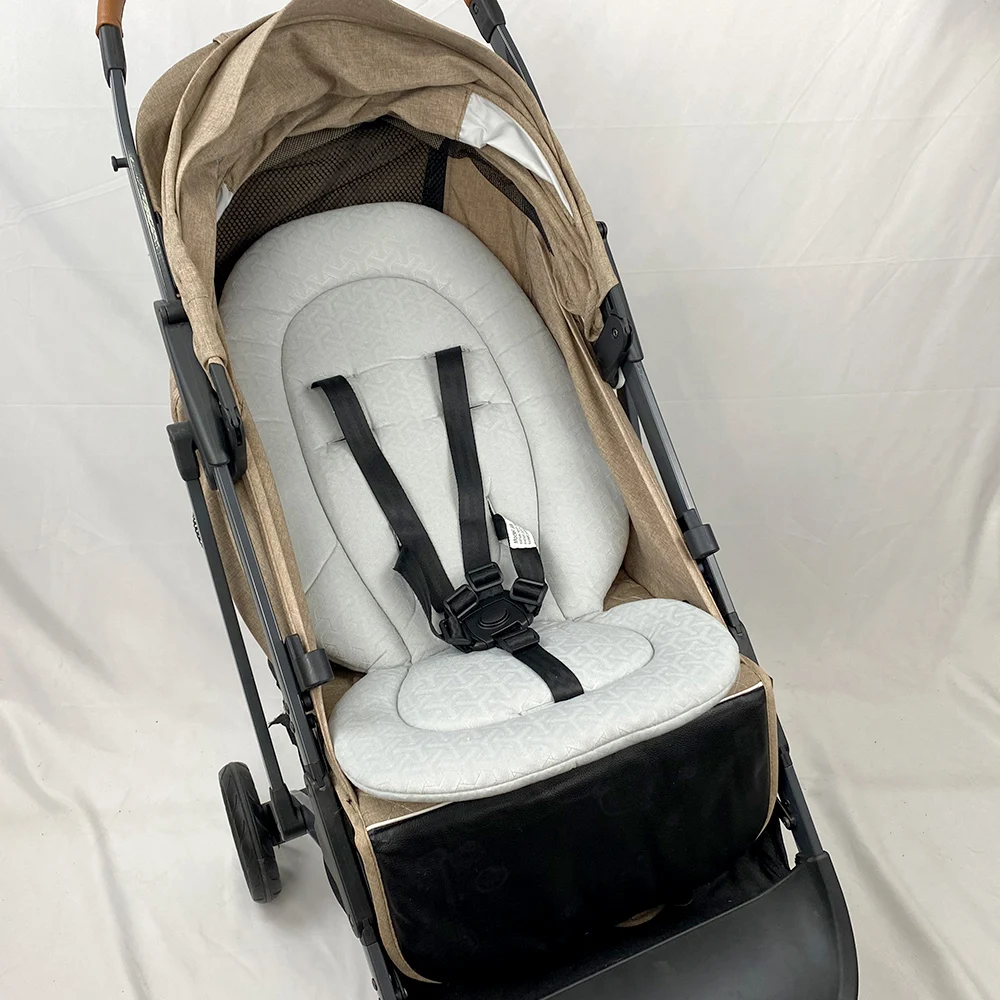 Cojín suave para cochecito y silla alta bebé - imagen 4