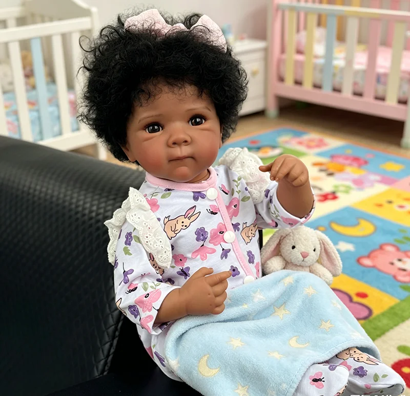 Muñeca Reborn Bettie Girl realista de vinilo con cabello rizado - imagen 2