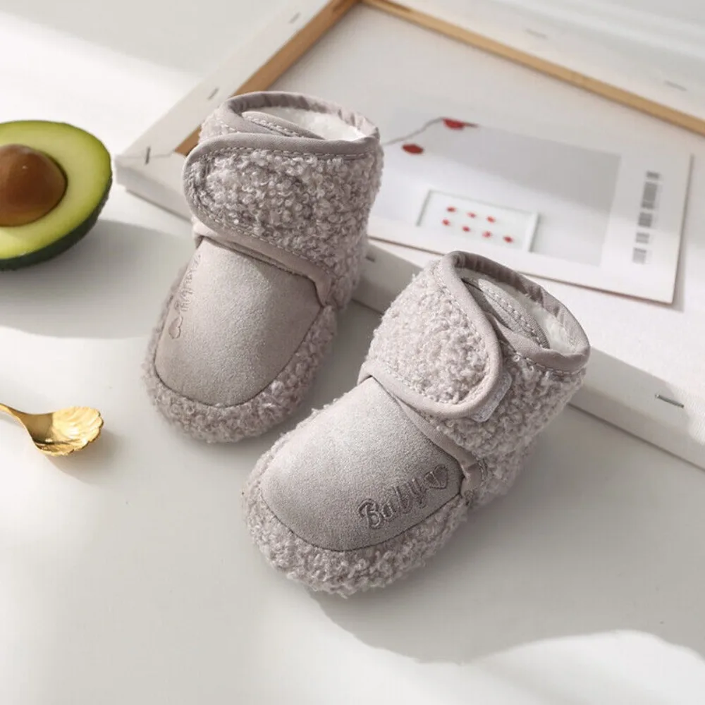 Zapatillas antideslizantes para bebé – Cálidas y seguras al gatear - imagen 5