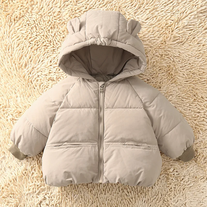 Abrigo infantil con estilo parka