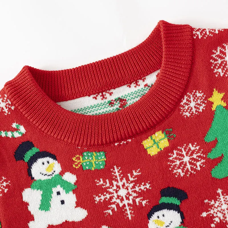 Vista frontal del jersey con motivos navideños