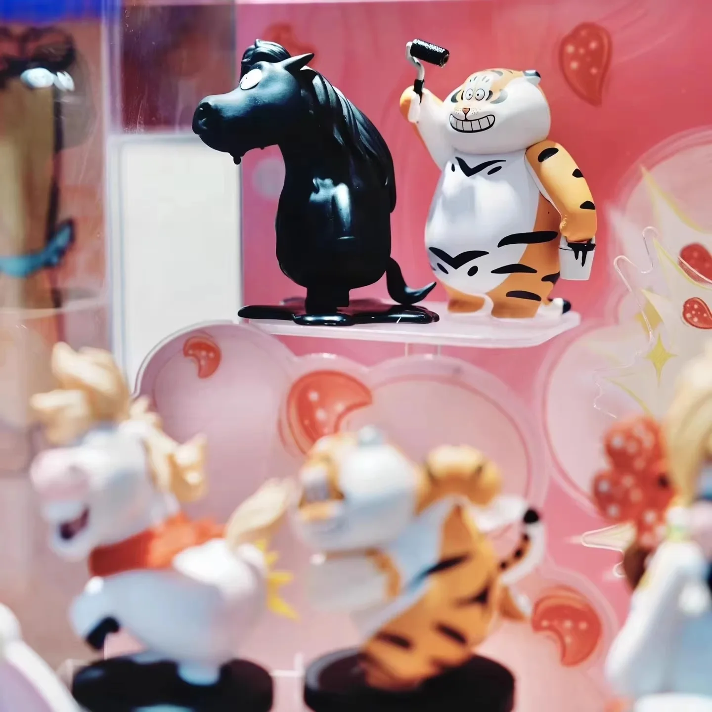 Funism Caja sorpresa misteriosa con figura de acción para niños - imagen 4