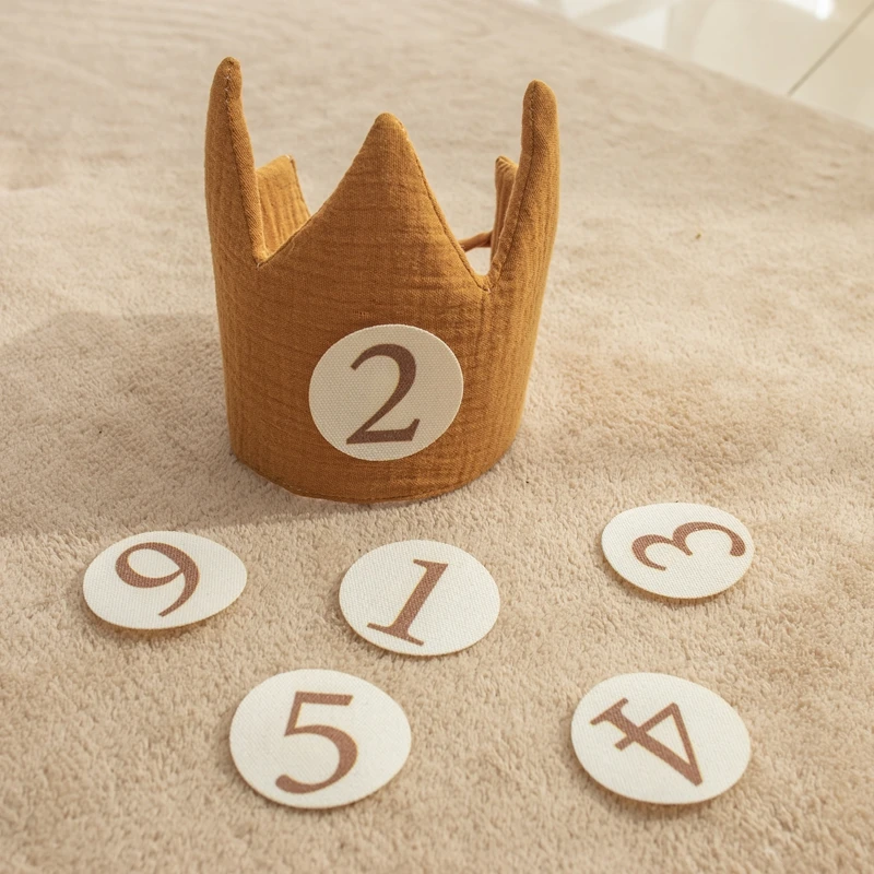 Conjunto de fiesta infantil con sombrero, diadema con corona y varita - imagen 3