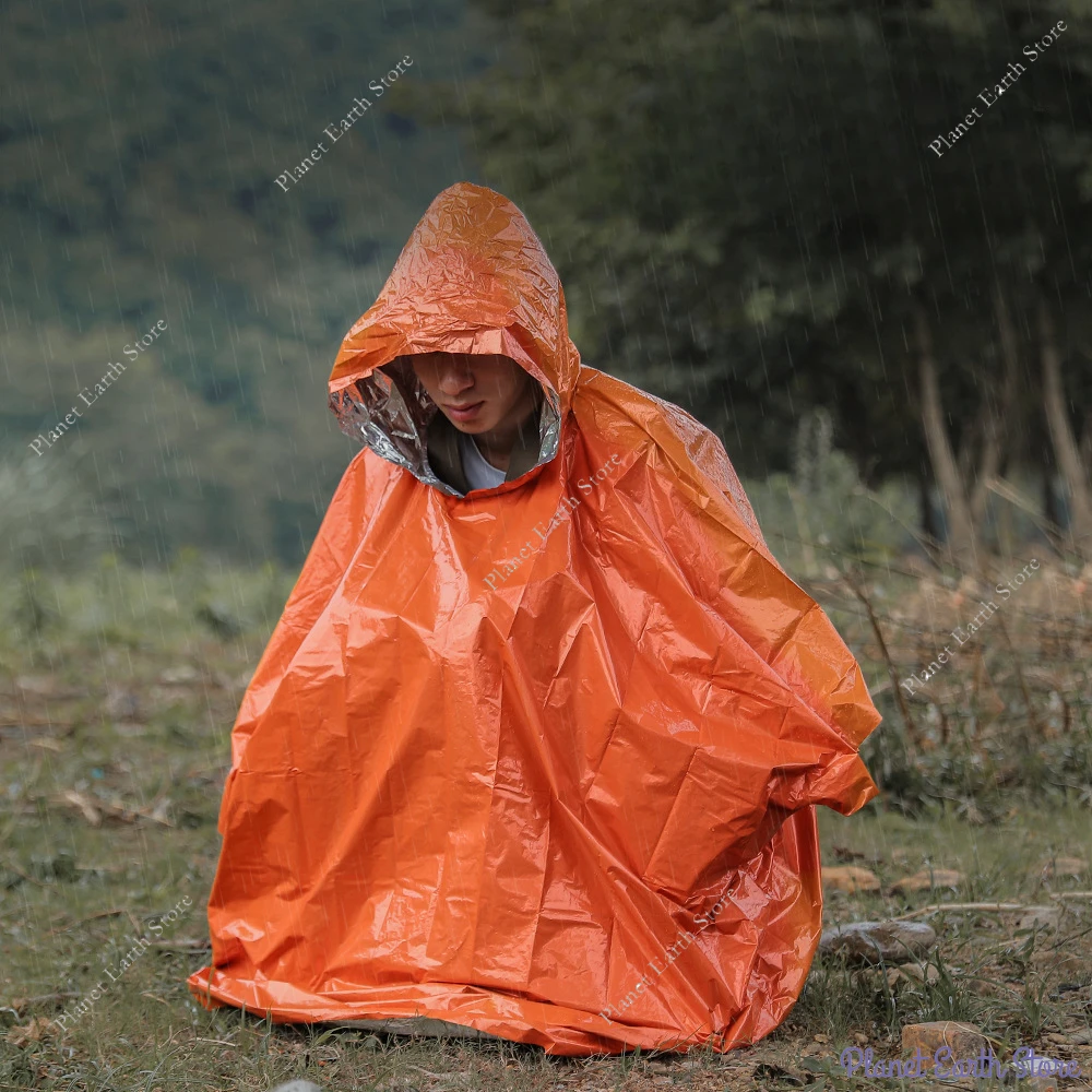 Impermeable con capucha verde oliva para lluvia - imagen 3