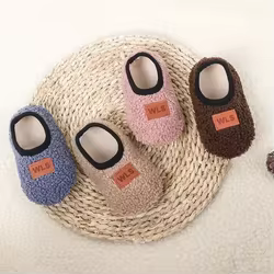 Zapatillas antideslizantes de felpa para niño – Cálidas casa