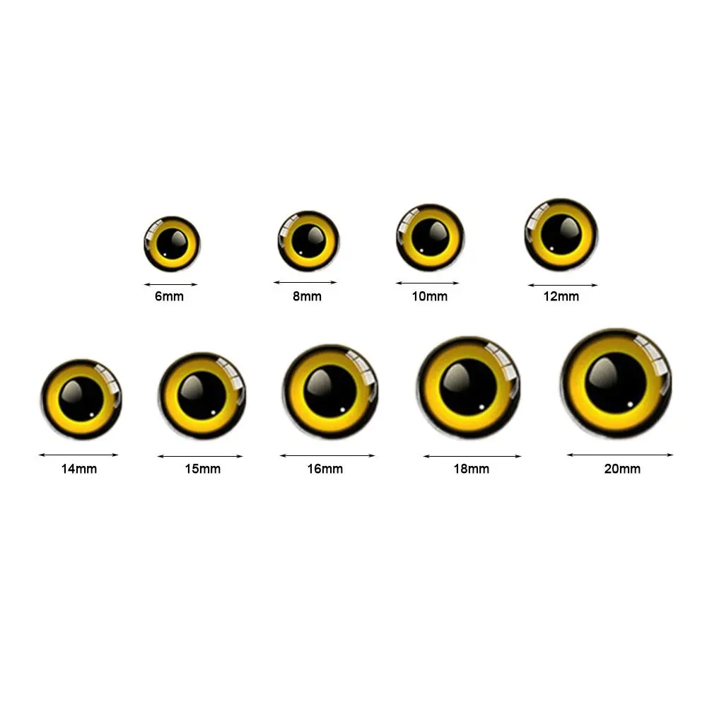 Ojos almacenados en un organizador de manualidades