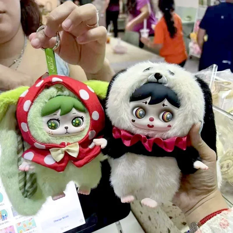 MILAI muñeca coleccionable conejo de vinilo con ojos giratorios - imagen 2