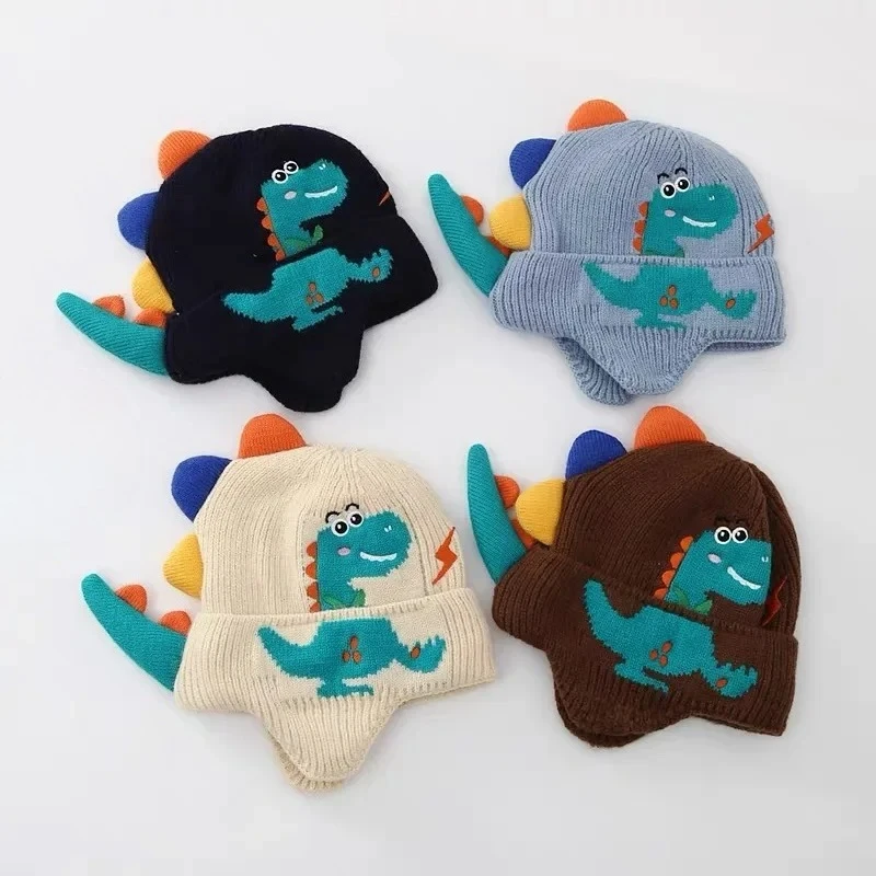 Gorro con orejeras de punto para niños: dinosaurio 3D - imagen 2