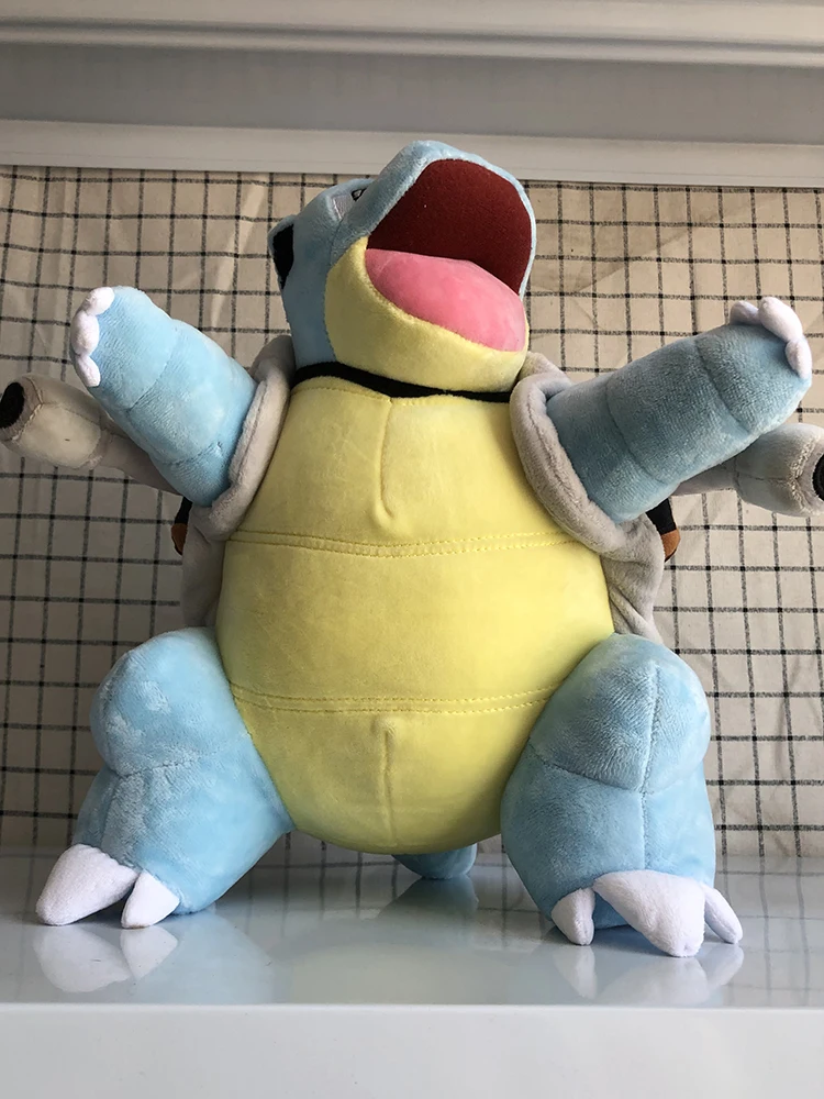 Figura de peluche con diseño coleccionable