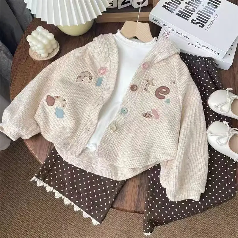 Cardigan con capucha para bebé – Prenda de otoño y primavera
