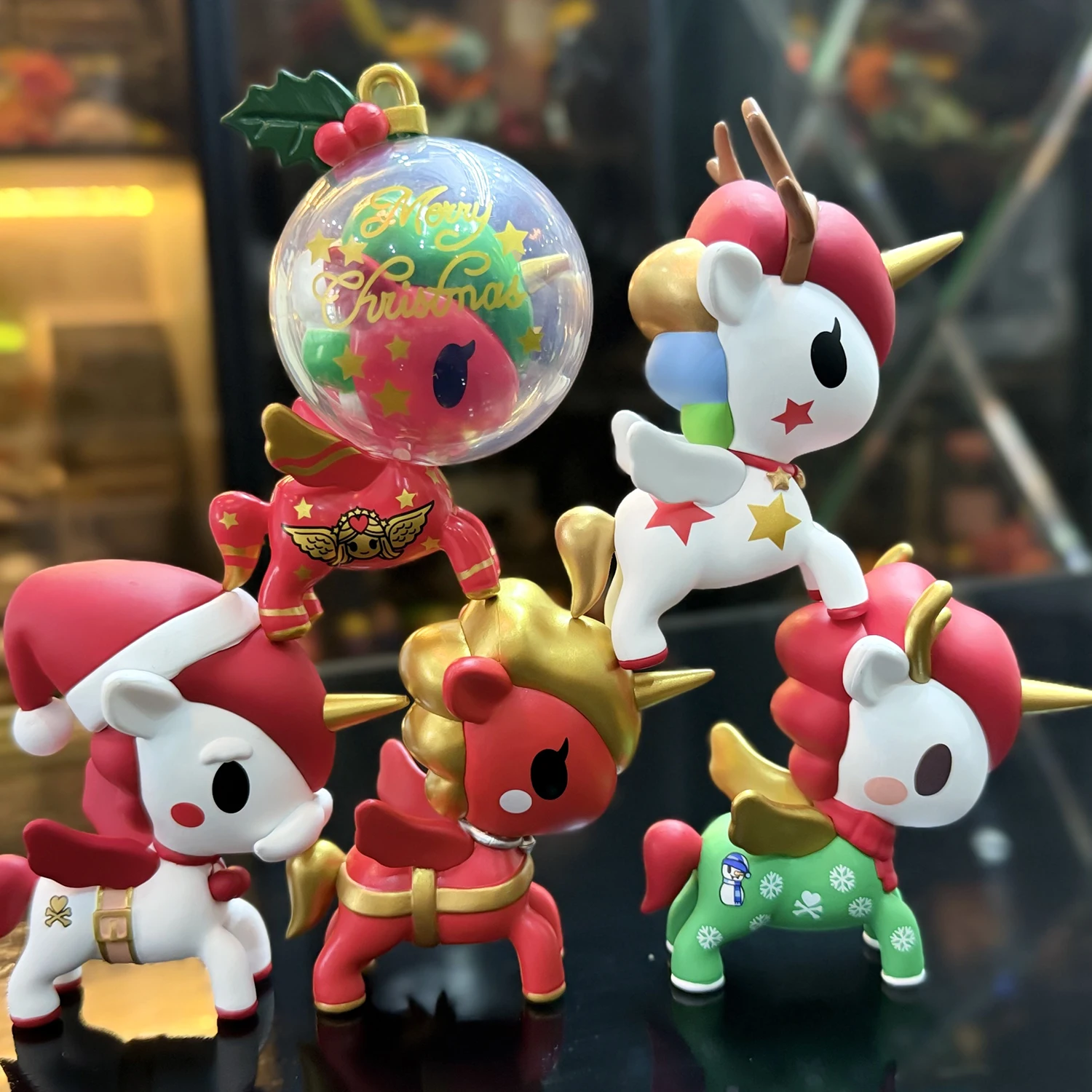 Caja ciega unicornio de Navidad con figura sorpresa coleccionable - imagen 3