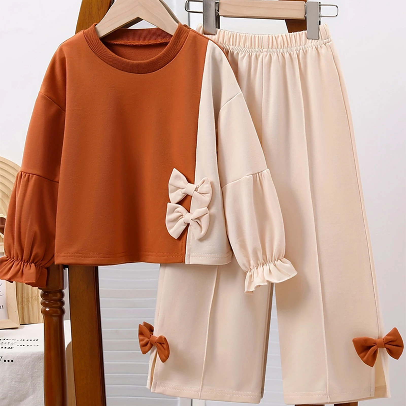 Conjunto para niña dos piezas con lazo y pantalón de otoño