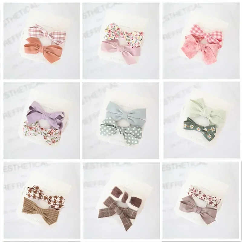 Diadema floral con lazo para niña – Set de horquillas de felpa - imagen 4