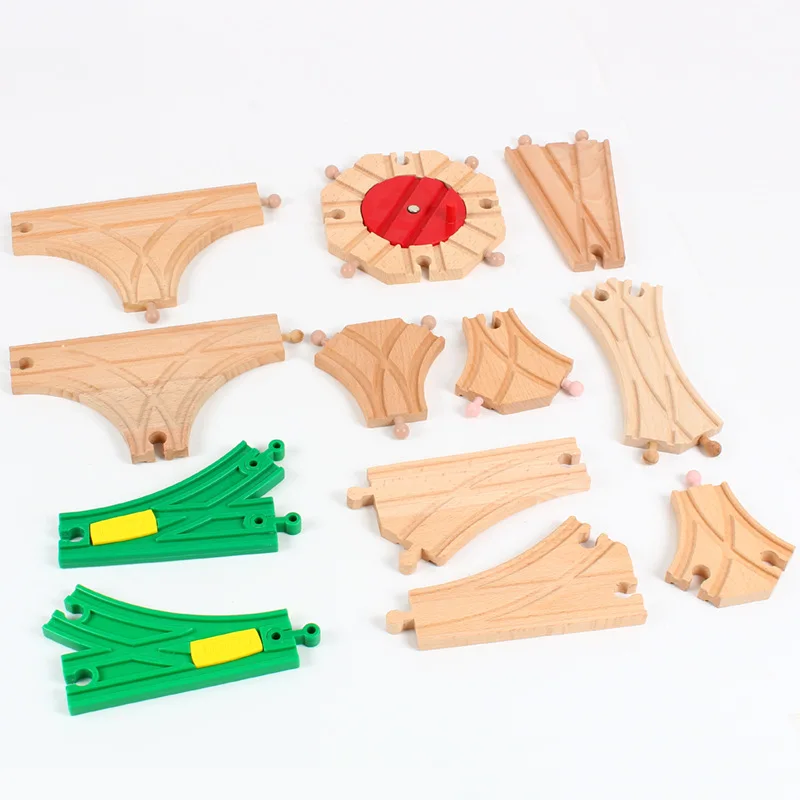 Pista de tren de madera con vagones – Juguete educativo para niños - imagen 4