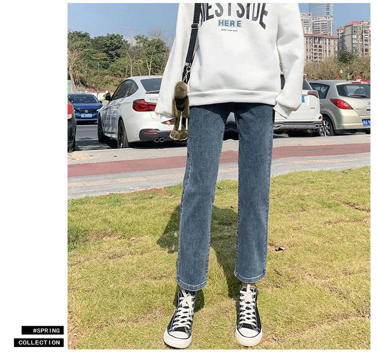Pantalones vaqueros para mujer embarazada en uso diario