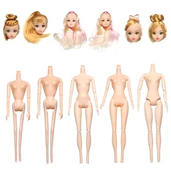 Muñeca Blyth BJD articulada de piel clara con pelo y cuerpo móvil